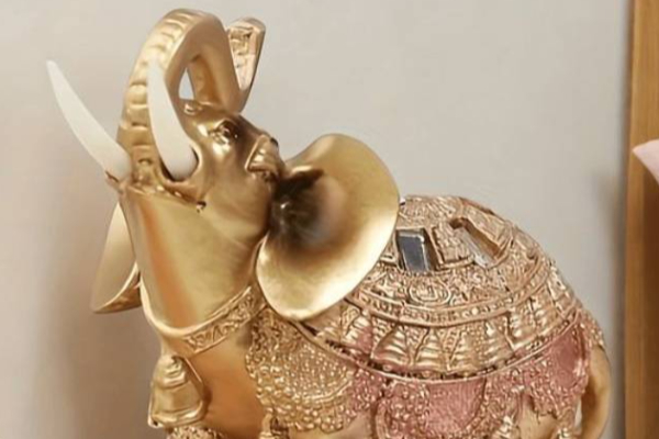 உங்கள் வீட்டில் யானை சிலை இருந்தால் மறந்தும் இந்த திசையில் மட்டும் வைத்து விடாதீர்கள் | Vastu Tips And Direction For Keeping Elephant Idol