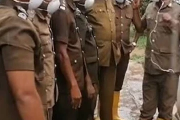 கொழும்பில் உள்ள உணவு கடைகளுக்குள் திடீரென புகுந்த அதிகாரிகள்!