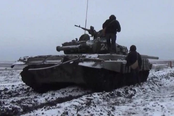 ரஷ்யாவின் ஆக்கிரமிப்பை எதிர்ப்பவர்களிற்கு ஆயுதங்களை வழங்குவது குறித்து மேற்குலகம் ஆராய்வு