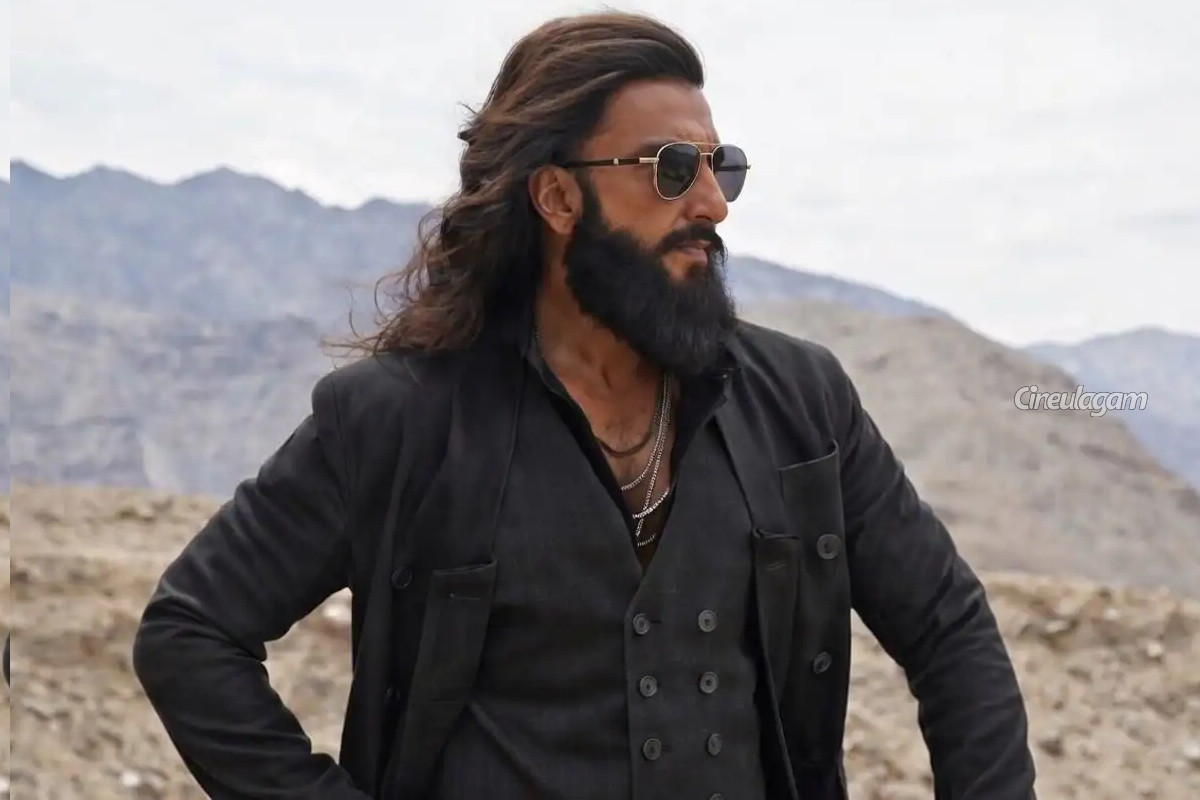 எத்தனை பேர் செத்துப்போனாங்க.. துரந்தர் 2 படத்தை தாக்கி பேசிய வெற்றிமாறன்! | Vetrimaaran Indirect Dig On Dhurandhar 2