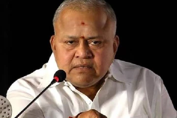 மேடையில் கெட்டவார்த்தையில் திட்டிய கமல் ஹாசன்!! பல ஆண்டு உண்மையை உடைத்த ராதா ரவி