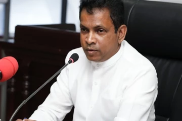 மக்களின் முறைப்பாட்டையடுத்து 200 அதிகாரிகளுக்கு எதிராக அரசு நடவடிக்கை!