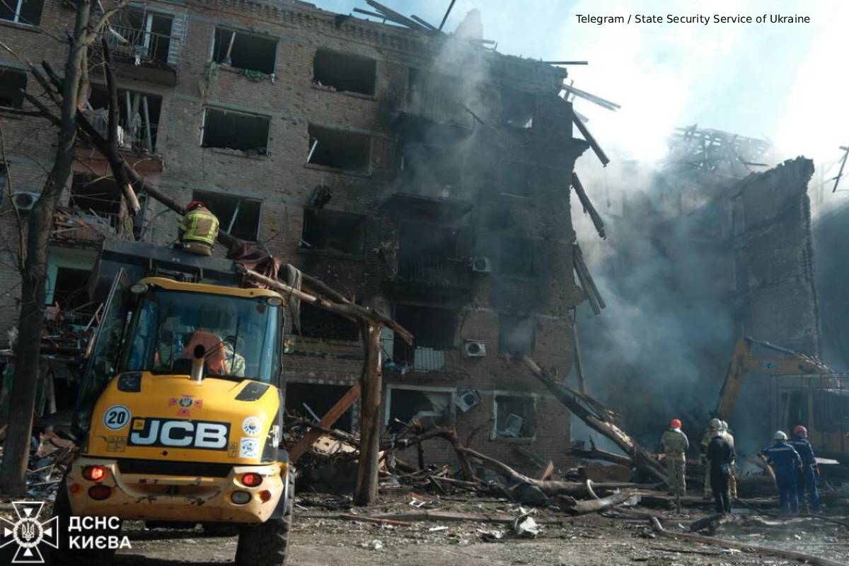 Russia massive strike on kyiv 4 killed