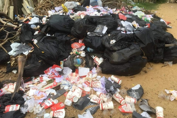 வெள்ளவத்தை கடற்கரையை குப்பைக் கூடமாக்கியது யார்? | Trashed The Welavatta Beach Wasteage
