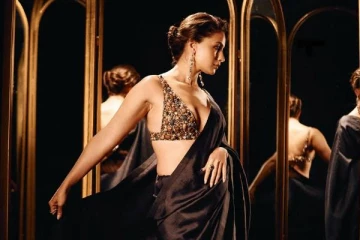 ரூ. 210 கோடியில் பிரமாண்ட வீடு!! தாறுமாறாக ஒர்க் அவுட் செய்யும் பிரபல நடிகை...