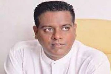 தேர்தலில் களமிறங்கிய அமைச்சருக்கு படுதோல்வி - பட்டாசுகளை வெடிக்கவைத்து மக்கள் கொண்டாட்டம்