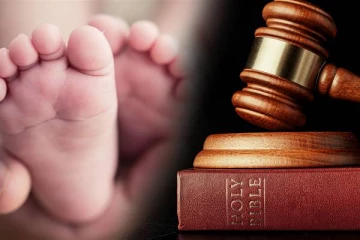 தனது இரட்டை குழந்தைகளையே பணத்திற்காக விற்ற தாய்: நீதிமன்றம் வழங்கவுள்ள தீர்ப்பு