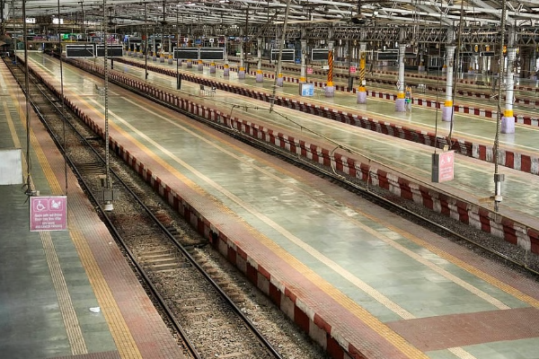 இந்தியாவில் முதன்முதலில் திறக்கப்பட்ட ரயில் நிலையம்: எது தெரியுமா? | Which Was The First Railway Station In India