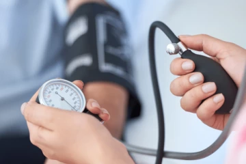 உடலில் இரத்த அழுத்தத்தை அதிகரிக்கும் உணவுகள்.., என்னென்ன தெரியுமா?