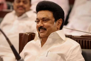 தமிழக அமைச்சரவையில் நடந்த மாற்றம்.., யார் யாருக்கு எந்த துறை?