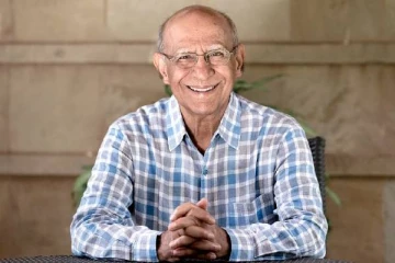 ரூ 600 கோடியை நன்கொடையாக அள்ளிக்கொடுத்த நபர்... மலைக்கவைக்கும் அவரது சொத்துமதிப்பு