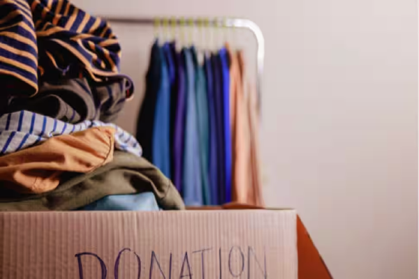 வீட்டில் நிறைய பழைய துணிகள் இருக்கா? இந்த பிரச்சனைகள் வரும் | Have A Lot Of Old Clothes At Home Negative Energy வீட்டில் நிறைய பழைய துணிகள் இருக்கா? இந்த பிரச்சனைகள் வரும் | Have A Lot Of Old Clothes At Home Negative Energy