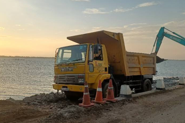 யாழ்ப்பாணம் குறிகாட்டுவான் இறங்குதுறை துரிதகதியில் புனரமைப்பு! | Jaffna Kurikadduwan Jetty Road Reconstruction