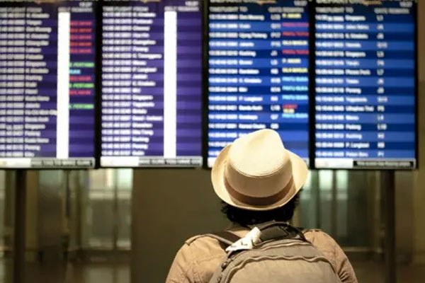 இலங்கையர் உட்பட்ட 12 பேருக்கு அனுமதி மறுத்த மலேசியா | Malaysia Denies Entry To 12 People Sri Lankans