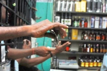 மதுபான விற்பனை நிலையங்கள் தொடர்பில் இராணுவ தளபதி  வெளியிட்டுள்ள தகவல்