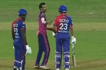 நோ பாலுக்காக மல்லுக்கட்டிய டெல்லி அணி : சாஹல் - குல்தீப் நடுவே நடந்த சண்டை