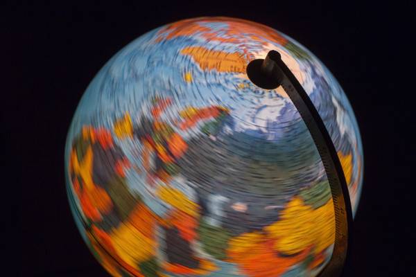 50 ஆண்டுகளின் பின் பூமியின் சுழற்சியில் ஏற்பட்ட மாற்றம்! | Change In The Earth S Rotation After 50 Years
