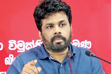 அனுர சுவரொட்டிகளை ஒட்டியவர்களுக்கு அபராதம்