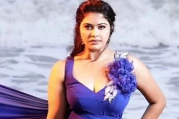 நடிகை ரச்சிதா கடற்கரையில் ஹாட் போட்டோஷூட்