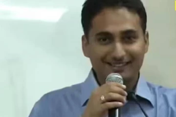 2 முறை யுபிஎஸ்சி தேர்வில் தேர்ச்சி.. முதலில் ஐபிஎஸ் ஆகி பின்னர் ஐஏஎஸ் அதிகாரியான நபர் யார்?