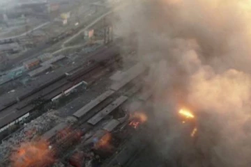 ரஷ்யா தாக்குதலால் சின்னாபின்னமான மரியுபோல் நகர தொழிற்சாலைகள்