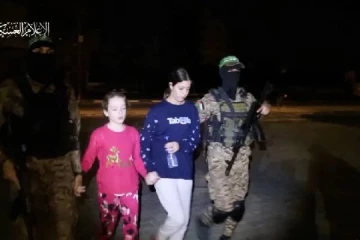 டசின் கணக்கான சிறார் பணயக்கைதிகள்... ஹமாஸ் படைகள் வெளியிட்ட பதறவைக்கும் தகவல்