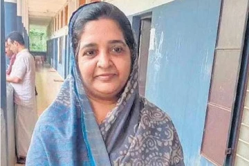 12 வயதில் திருமணம்! 15 வயதில் மூன்று குழந்தைகளுக்கு தாய்... பல தடைகளை தாண்டி சாதித்த பெண்