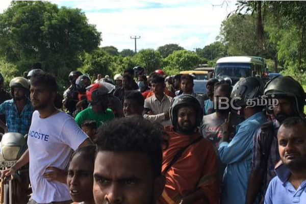 தமிழர் பகுதியை உலுக்கிய கோர விபத்து - உயிர் தப்பியோர் வழங்கிய பதறவைக்கும் வாக்குமூலம் | Vavuniya Bus Accent Details