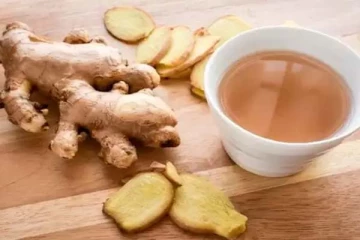 இஞ்சி டீ பக்கவிளைவுகளை ஏற்படுத்துமா? உயிருக்கு கூட ஆபத்து ஜாக்கிரதை