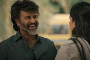 இதோ அனைவரும் ஆவலுடன் எதிர்ப்பார்த்த ரஜினியின் கூலி பட டிரைவர்