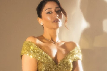 செம ஹாட் உடையில் நடிகை ரெஜினா கசன்ரா போட்டோஷூட்