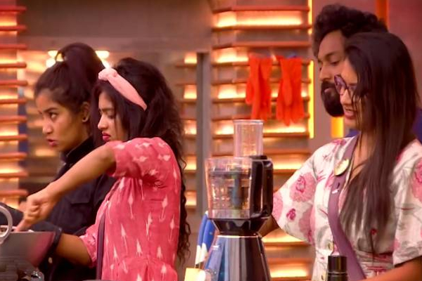 பிக்பாஸ் வீட்டை விட்டு இந்த வாரம் வெளியேறப்போவது இவரா? விறுவிறுப்பாக செல்லும் ஓட்டிங் | Bigg Boss Tamil Eviction Manikandan Vote List