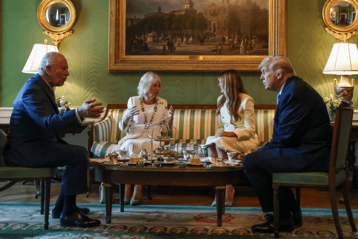 වසර 20කට පසු බ්‍රිතාන්‍ය රජෙකු අමෙරිකාවේ - චාල්ස් රජු සහ ට්‍රම්ප් හමුවූ ඓතිහාසික මොහොත | King Charles Iii Of Britain To America