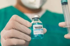 உலக சுகாதார அமைப்பின் திட்டத்தின் மூலம் 20 சதவீத இலங்கை மக்களுக்கு இலவச தடுப்பூசி