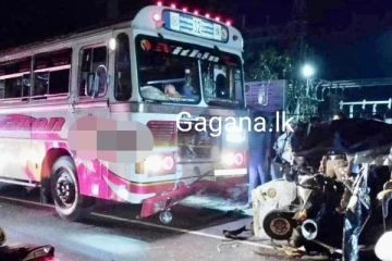 තවත් බිහිසුණු බස් රථ අනතුරක්..පරිස්සමින් ගමන් යන්න.(PHOTOS)