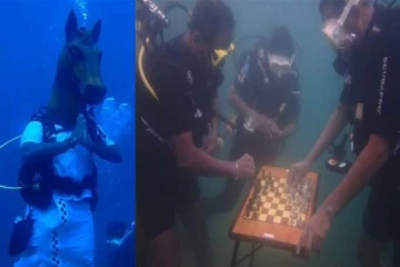 செஸ் ஒலிம்பியாட்; ஆழ் கடலில் தம்பி உடையணிந்து செஸ் விளையாடி அசத்திய வீரர்கள்; வைரல் வீடியோ