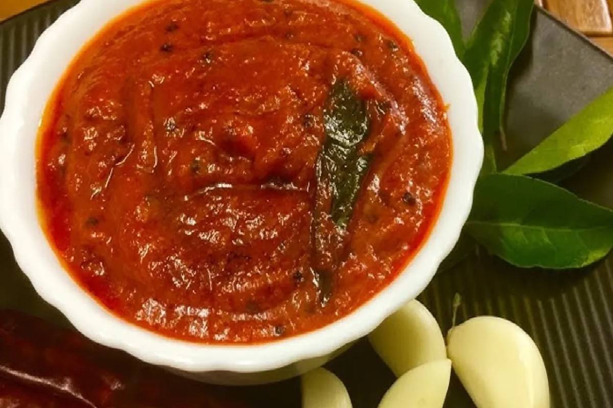 பூண்டு சட்னி சுவையா இருக்கணுமா? இதை சேர்த்து பாருங்க | How To Make Garlic Chatney In Home Recipe