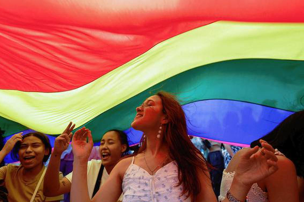 ஒரேபாலின திருமணத்திற்கு அனுமதி வழங்கிய நேபாளம்! | Nepal Allowed Same Sex Marriage