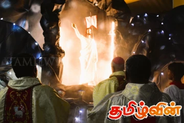 மன்னார் தூய செபஸ்தியார் பேராலயத்தில் பாதுகாப்புக்கு மத்தியில் இடம்பெற்ற ஈஸ்டர் நள்ளிரவு திருப்பலி