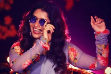 குட்டை ஆடையில் பள்ளி பெண்ணாக மாறிய தொகுப்பாளினி பிரியங்கா... இப்போ எப்படி இருக்கின்றார் தெரியுமா?