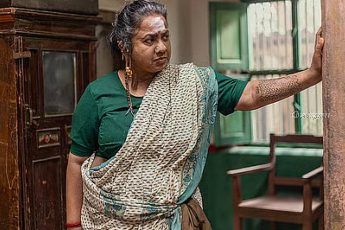 தாய் கிழவி படம் பார்த்த பாரதிராஜா சொன்ன வார்த்தை... எமோஷ்னல் ஆன ராதிகா, வீடியோ இதோ | Radikaa Gets Blessings From Bharathiraja