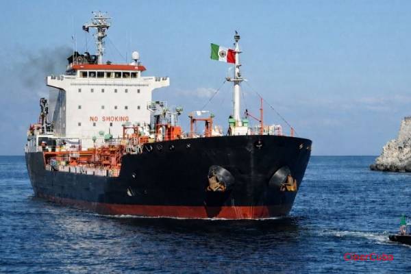 மதுரோ நிலை வரலாம்... ட்ரம்பிற்கு பயந்து கியூபாவிற்கு எண்ணெய் ஏற்றுமதியை நிறுத்தவிருக்கும் நாடு | Mexico Stopping Oil Shipments