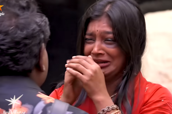 எலிமினேட் செய்யப்பட்ட திவாகர்.. கதறி அழுத பார்வதி.. வெளிவந்த வீடியோ இதோ | Diwakar Elimination Parvathy Cries Promo Video எலிமினேட் செய்யப்பட்ட திவாகர்.. கதறி அழுத பார்வதி.. வெளிவந்த வீடியோ இதோ | Diwakar Elimination Parvathy Cries Promo Video