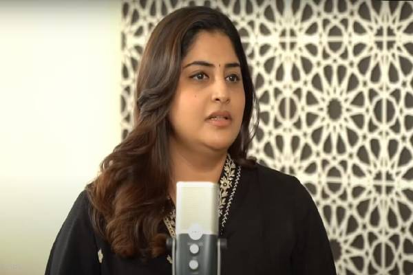 உடல் எடையை குறைக்க அறுவை சிகிச்சை : மஞ்சிமா மோகன் ஓபன் டாக்! | Manjimamohan Open Talk About Her Weight Loss