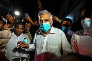 13 மணித்தியால மின்வெட்டு : பதவியேற்ற பின்னர் நிலைமையை மாற்றியமைத்த ரணில்