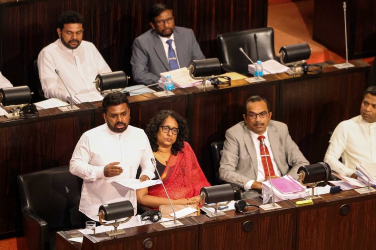 விட்ஸ் கார் ஒன்றை 1.2 மில்லியன் ரூபாவிற்கு தருவதற்கு தயாரான அநுர தரப்பு! தலைகீழான இன்றைய நிலை.. | Vehicle Tax Increase In Sri Lanka விட்ஸ் கார் ஒன்றை 1.2 மில்லியன் ரூபாவிற்கு தருவதற்கு தயாரான அநுர தரப்பு! தலைகீழான இன்றைய நிலை.. | Vehicle Tax Increase In Sri Lanka