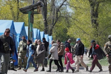 நிலத்தடியில் தங்கியுள்ள 1000 பொதுமக்களை மீட்கும் பணிகள் ஆரம்பம்!