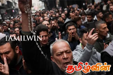 சிரியாவில் எரிக்கப்பட்ட கிறிஸ்துமஸ் மரம்! போராட்டத்தில் குதித்த கிறிஸ்தவர்கள்