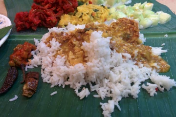 வெறும் 30 ரூபாவுக்கு வயிறார சாப்பாடு போடும் நடிகர் சூரி...மனசு தான் கடவுள்! ஓட்டலுக்கு ஓடும் ஏழை மக்கள்