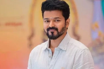 உங்கள் அருகில் நாங்க குழந்தைகள் தான்.. விஜய் பற்றி பேசிய ஹிந்தி ஹீரோ